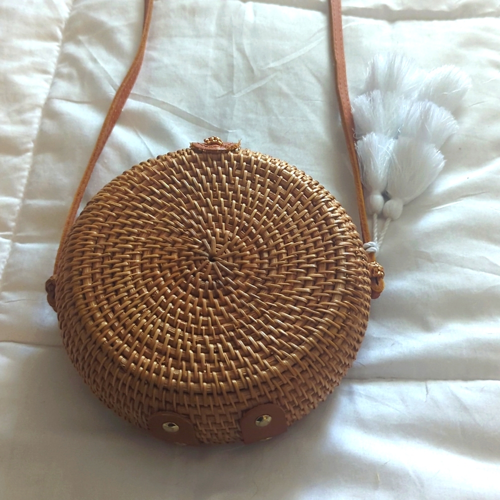 Rattan purse